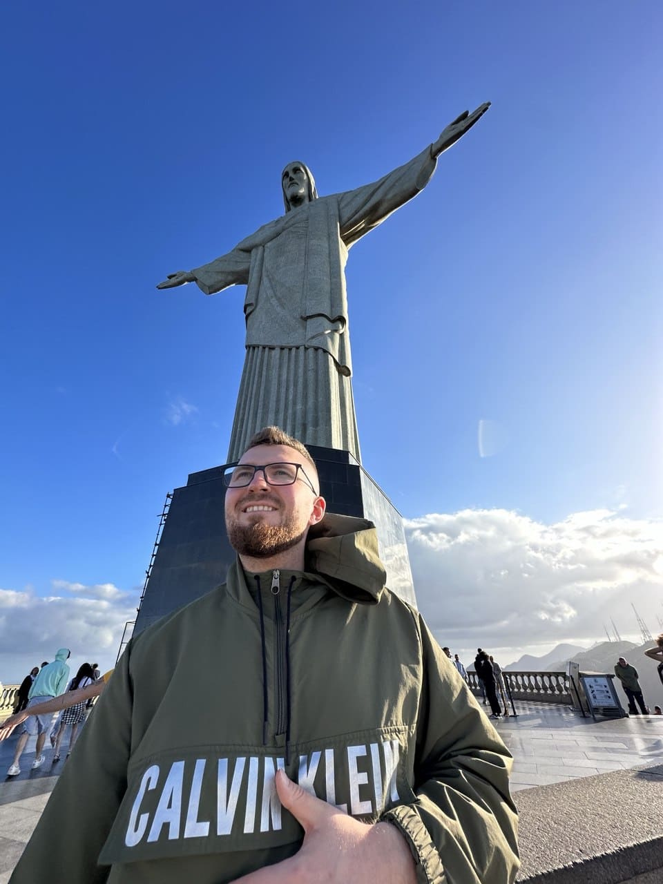 Упоров Валентин Андреевич за работой